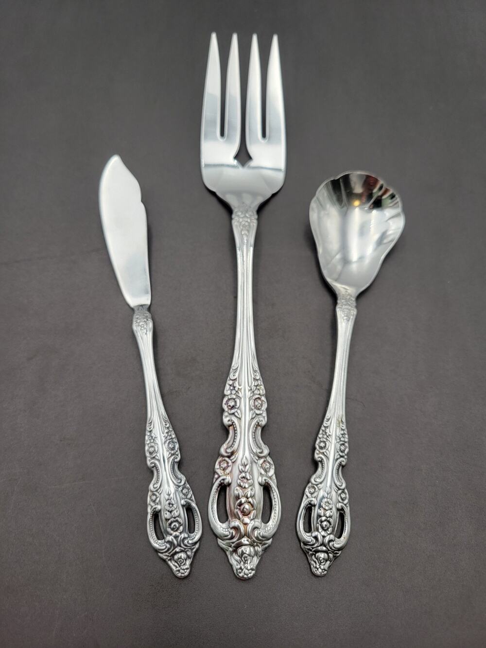Oneida Pembrooke Renoir Stainless Flatware Serving Fork Sugar Spoon Butter Knive